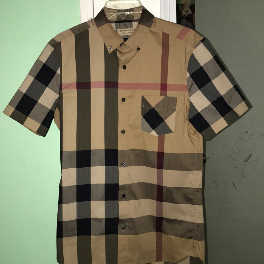 Burberry shortsleeve button up